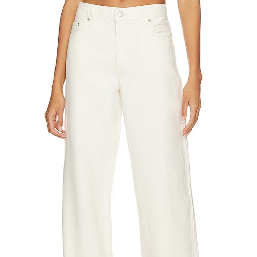 Levi’s baggy dad jeans